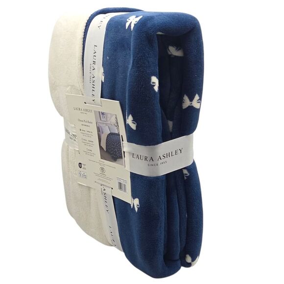Laura Ashley Twin XL Bows Ivory And Blue Ultimate Plush Blanket Reversible 66x92 - Picture 5 of 9